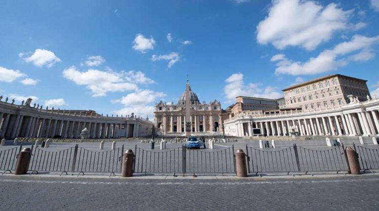 They will print a stamp to commemorate the 80 years of the Vatican Bank